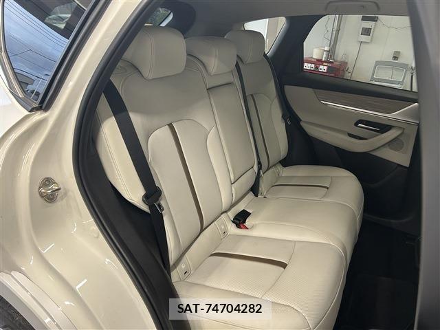 Mazda CX-60 2022-10 8741565-25