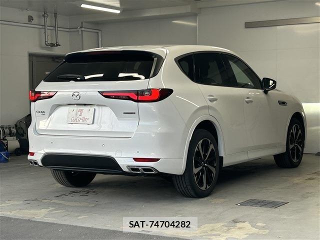 Mazda CX-60 2022-10 8741565-4