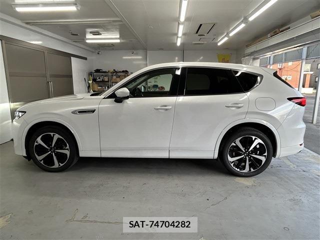 Mazda CX-60 2022-10 8741565-7