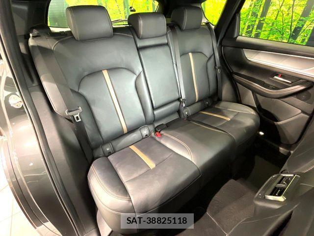 Mazda CX-60 2023-03 8741563-8