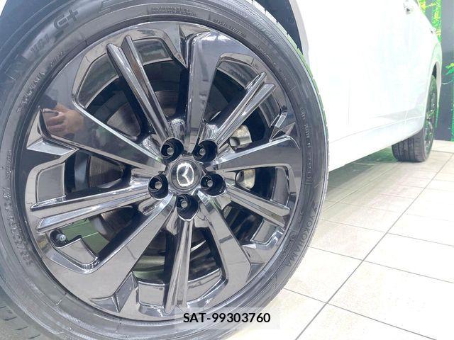 Mazda CX-60 2022-09 8795709-13
