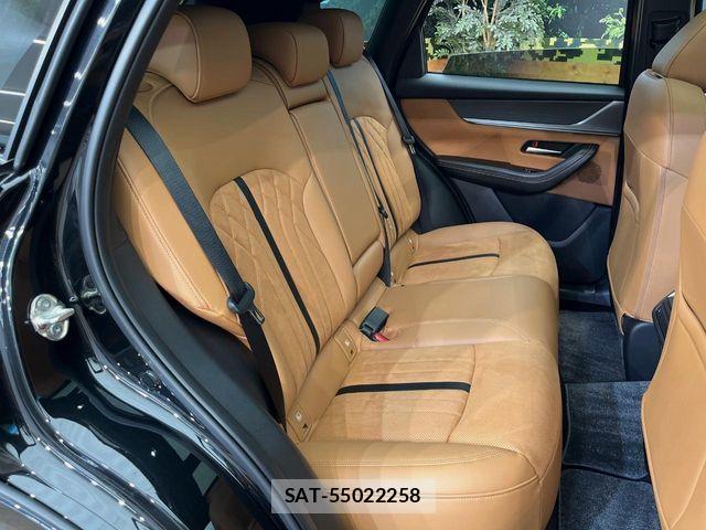 Mazda CX-60 2025-08 8828576-9