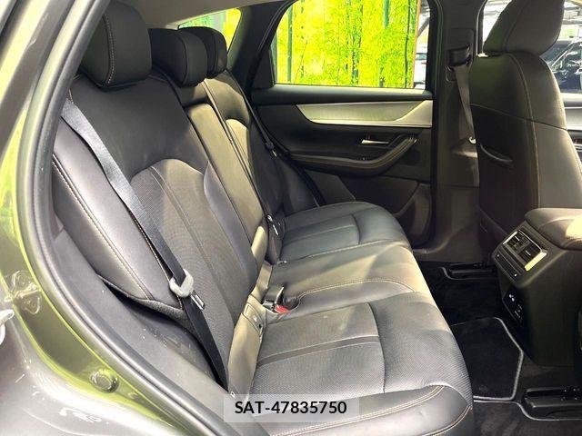 Mazda CX-60 2023-06 8828585-8
