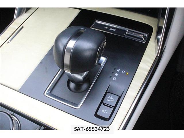 Mazda CX-60 2022-10 8828586-21