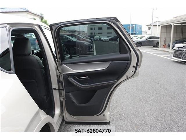 Mazda CX-60 2022-10 8828588-25