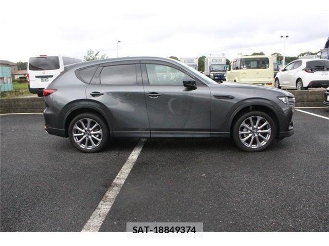 Mazda CX-60 2023-06 8840993-8