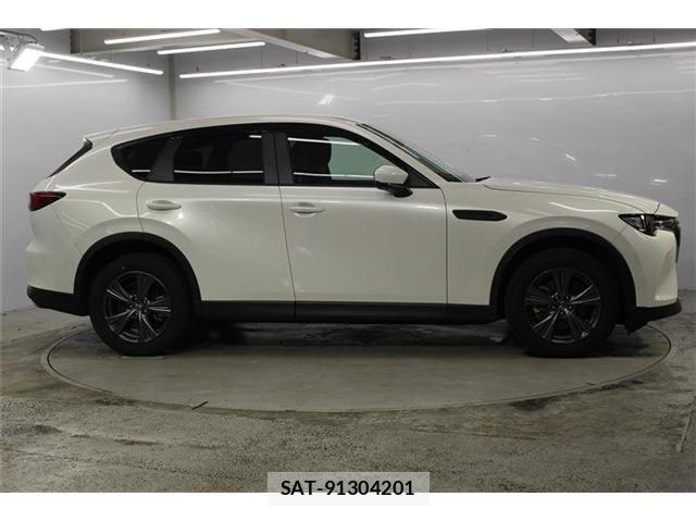 Mazda CX-60 2023-01 8879380-5