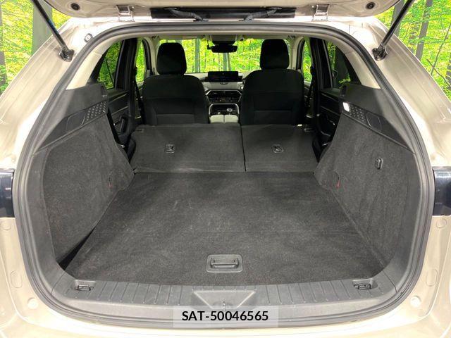 Mazda CX-60 2023-09 8883500-11