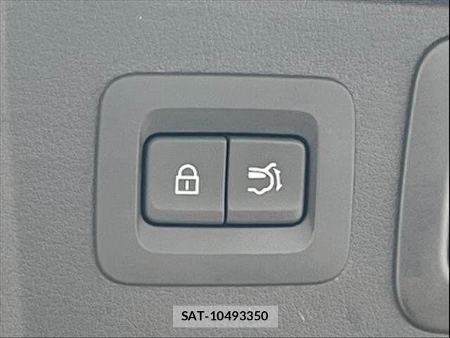 Mazda CX-60 2022-12 7500158-9