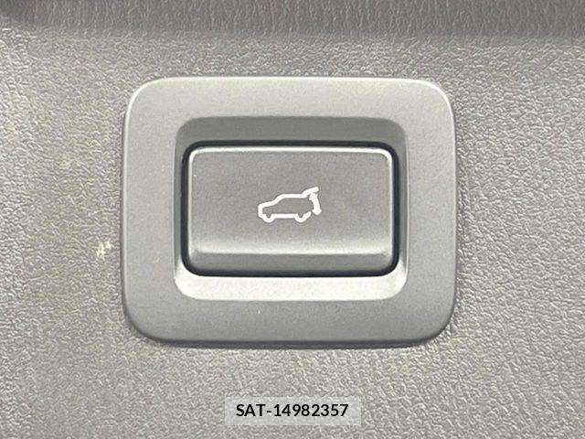 Mazda CX-8 2023-08 4937555-6