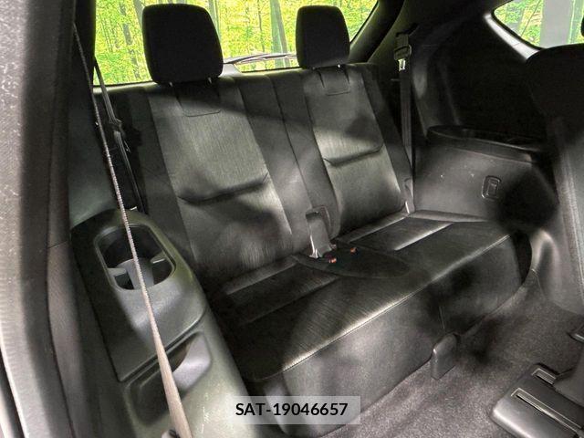 Mazda CX-8 2018-01 6611383-8