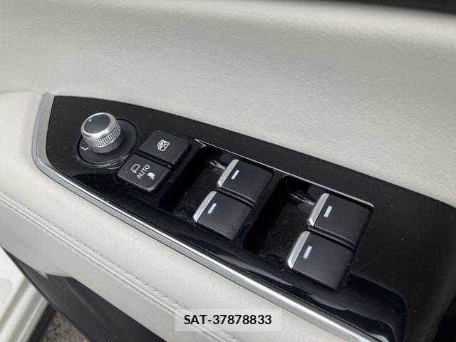 Mazda CX-8 2023-01 6814581-16