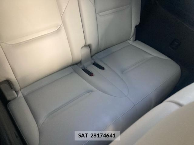 Mazda CX-8 2018-12 6904018-15