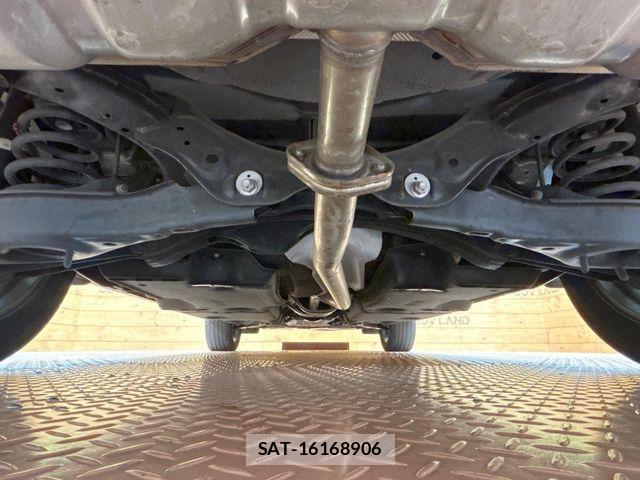 Mazda CX-8 2018-10 6904010-19