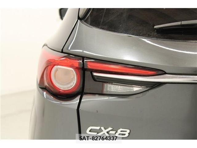 Mazda CX-8 2018-01 6992984-18