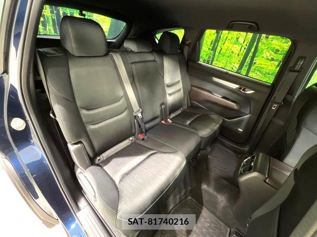 Mazda CX-8 2018-10 7058172-9