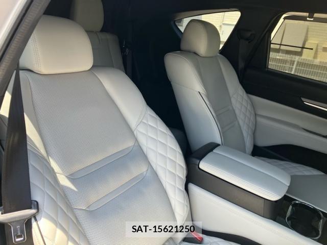 Mazda CX-8 2021-08 7217098-12