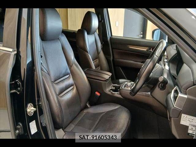 Mazda CX-8 2018-12 7217080-9