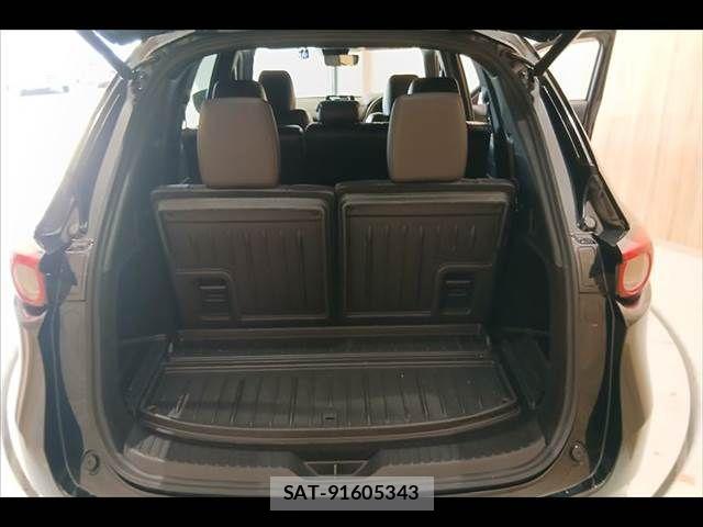 Mazda CX-8 2018-12 7217080-12