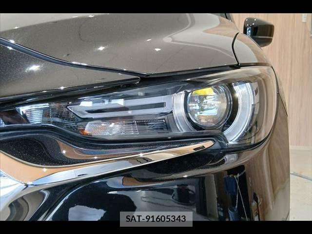 Mazda CX-8 2018-12 7217080-26
