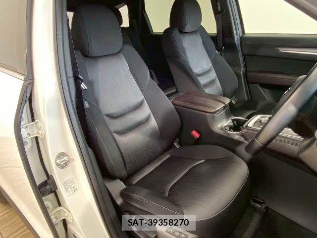 Mazda CX-8 2019-03 7217079-10