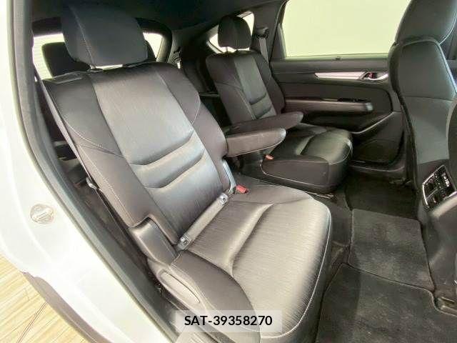 Mazda CX-8 2019-03 7217079-11
