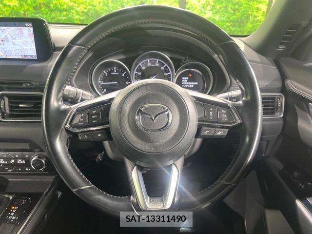 Mazda CX-8 2018-03 7217061-11