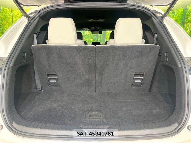 Mazda CX-8 2018-01 7217056-10