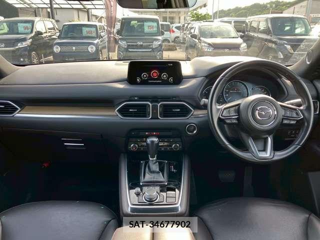 Mazda CX-8 2018-12 7217067-12