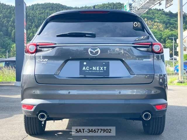 Mazda CX-8 2018-12 7217067-16