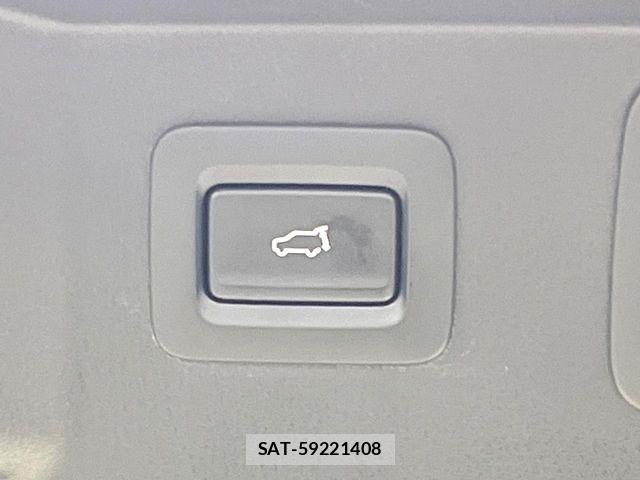 Mazda CX-8 2022-02 7217100-5