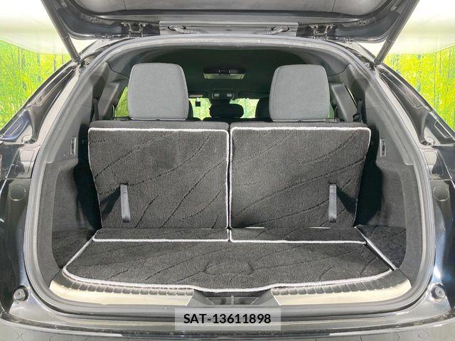Mazda CX-8 2018-03 7217060-10
