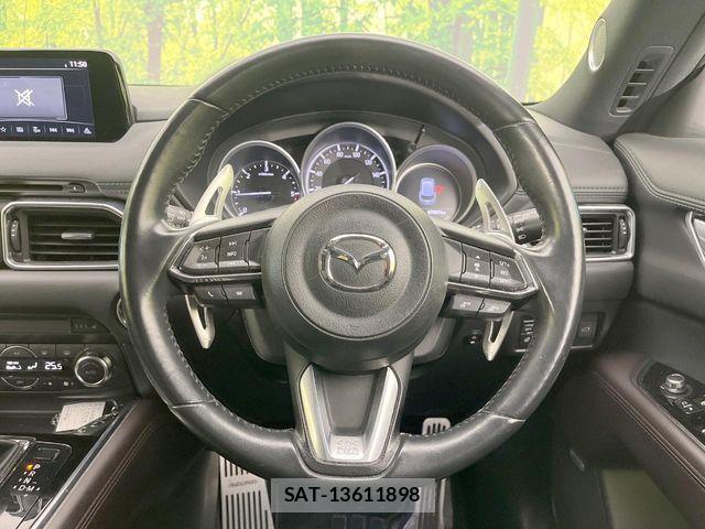 Mazda CX-8 2018-03 7217060-11