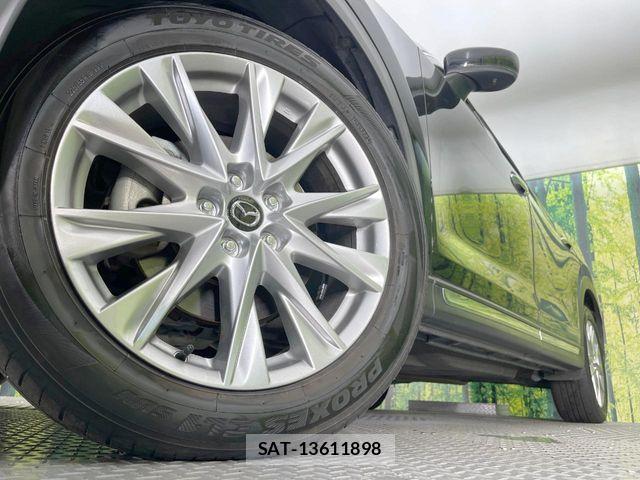 Mazda CX-8 2018-03 7217060-13