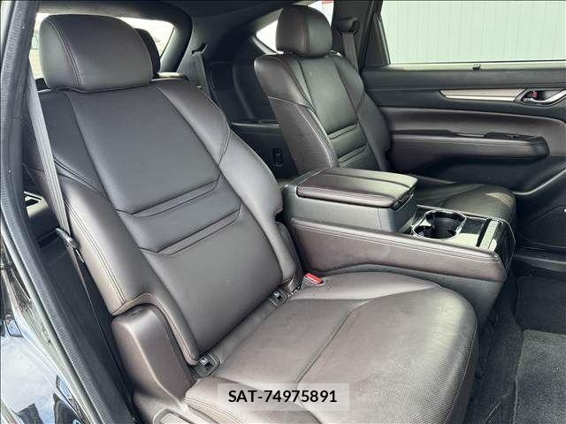 Mazda CX-8 2018-05 7217066-9
