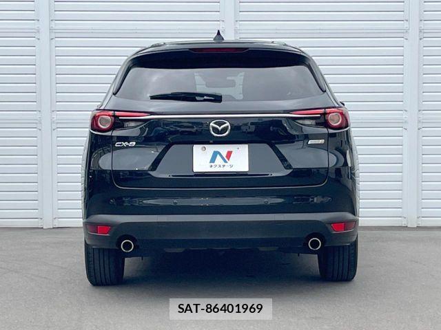 Mazda CX-8 2018-05 7453838-14