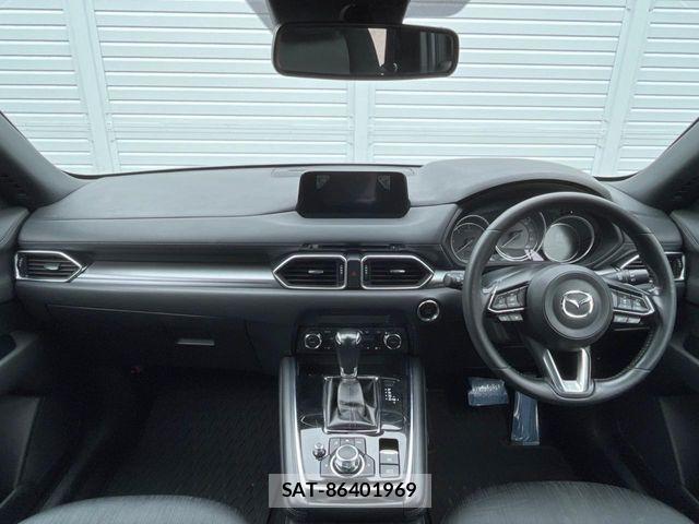 Mazda CX-8 2018-05 7453838-1