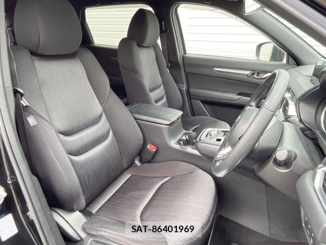 Mazda CX-8 2018-05 7453838-6