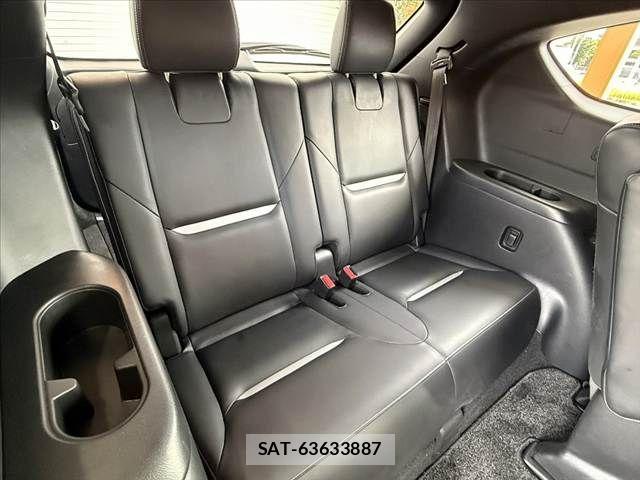 Mazda CX-8 2023-06 7453818-19