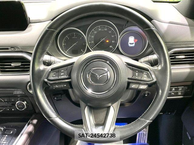 Mazda CX-8 2018-09 7500173-11