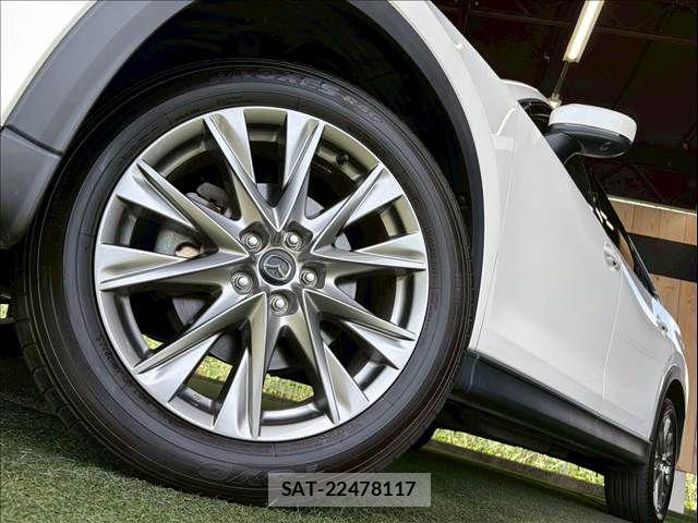 Mazda CX-8 2022-08 7500162-18