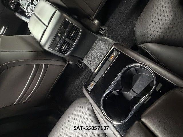 Mazda CX-8 2018-11 7500168-14