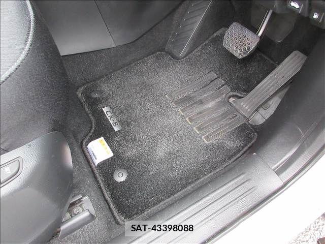 Mazda CX-8 2020-07 7616046-22
