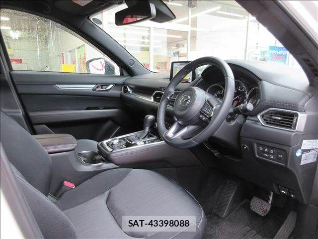 Mazda CX-8 2020-07 7616046-27