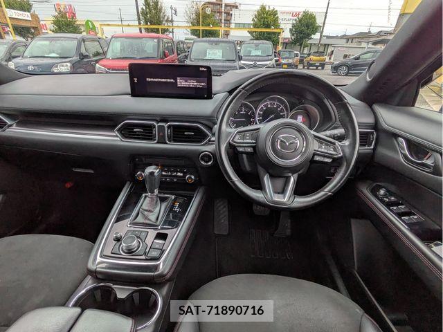 Mazda CX-8 2021-05 7616042-9