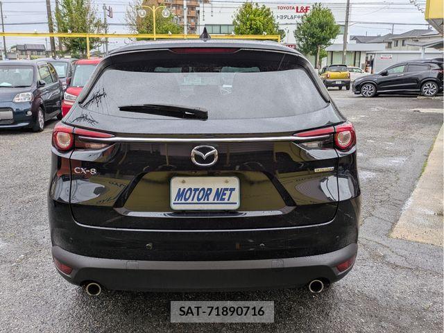 Mazda CX-8 2021-05 7616042-17