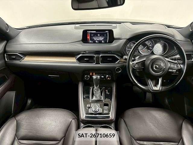 Mazda CX-8 2018-04 7961128-2