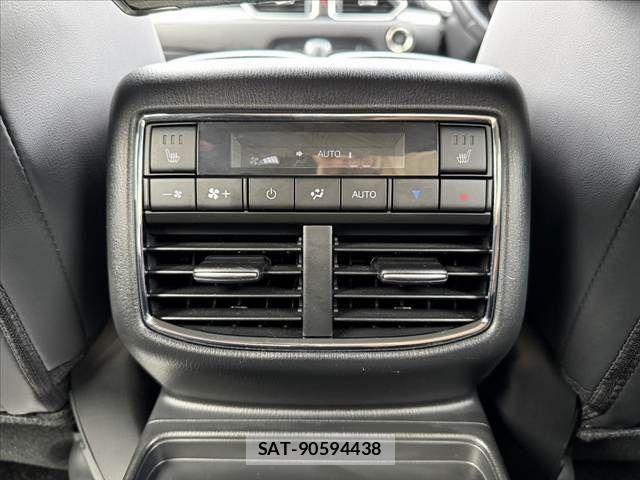 Mazda CX-8 2023-10 8035183-4