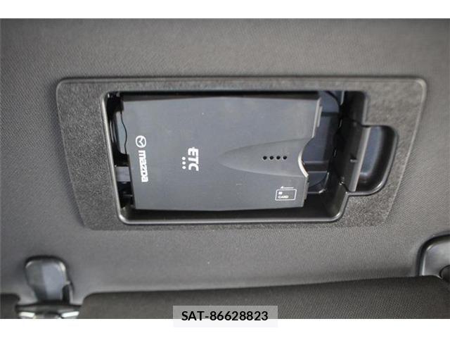 Mazda CX-8 2018-07 8158270-27
