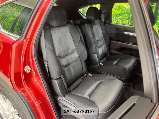 Mazda CX-8 2018-03 8158269-7